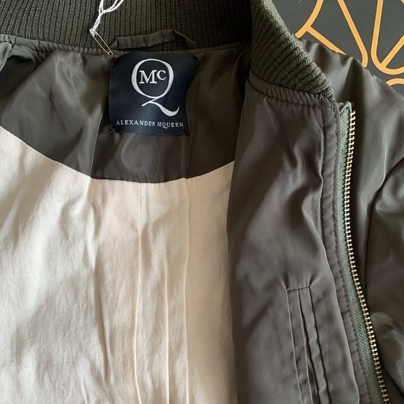 Alexander McQueen Army green crop bomber jacket - Picture 6 of 6